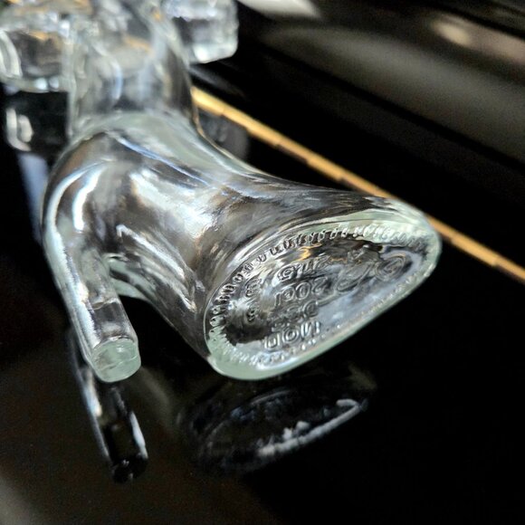 Italy country boot shaped clear glass empty bottle. Collectible wine bottle. - Picture 7 of 8